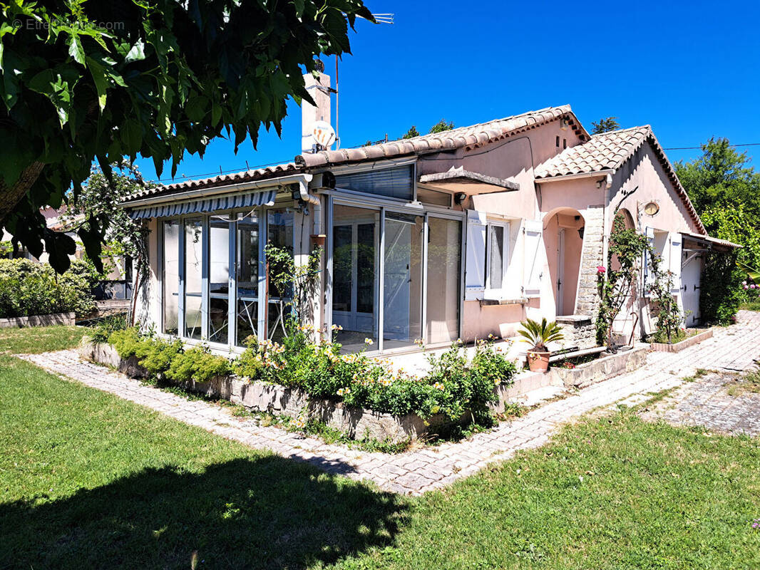 Maison à MALAUCENE
