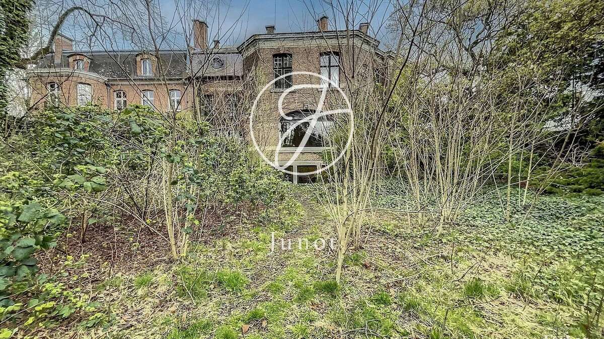 Tourcoing - MA CAMPAGNE - Hôtel Particulier à vendre - 12 pièces - 500m² - jardin - garage et combles aménageables - photo 2