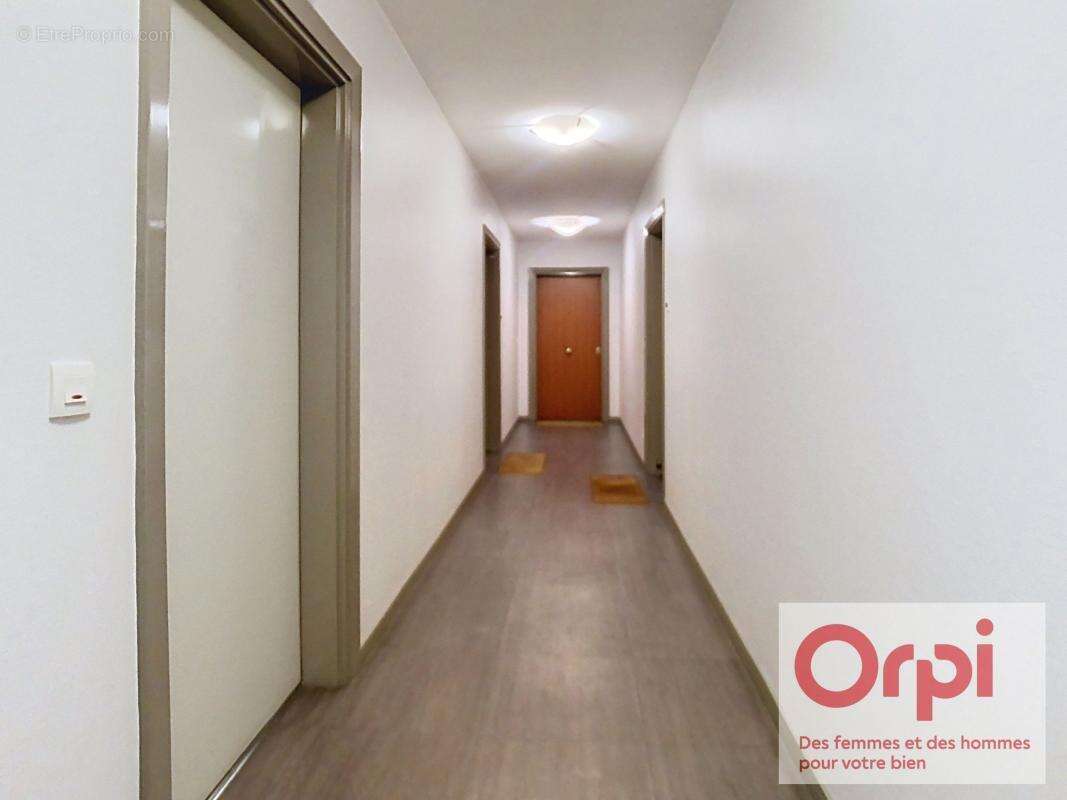 Appartement à ISSY-LES-MOULINEAUX