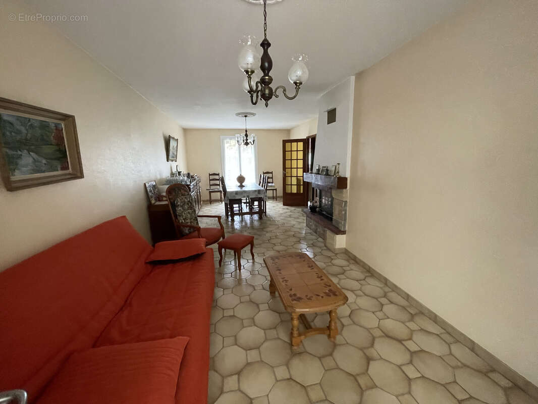 Maison à BONCHAMP-LES-LAVAL