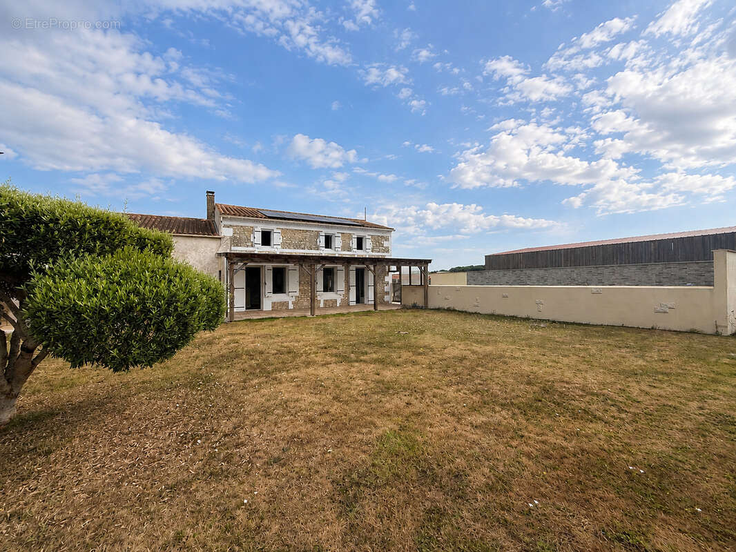 Maison 4 chambres avec piscine proche de royan - photo 11