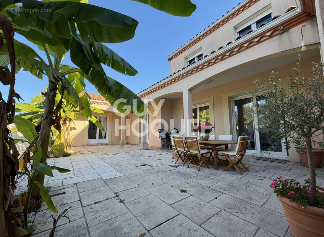 Maison à VILLENAVE-D&#039;ORNON