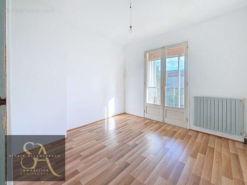 A vendre maison avec 3 chambres, un bureau, garage et jardin à Carcassonne proche des commodités - photo 11