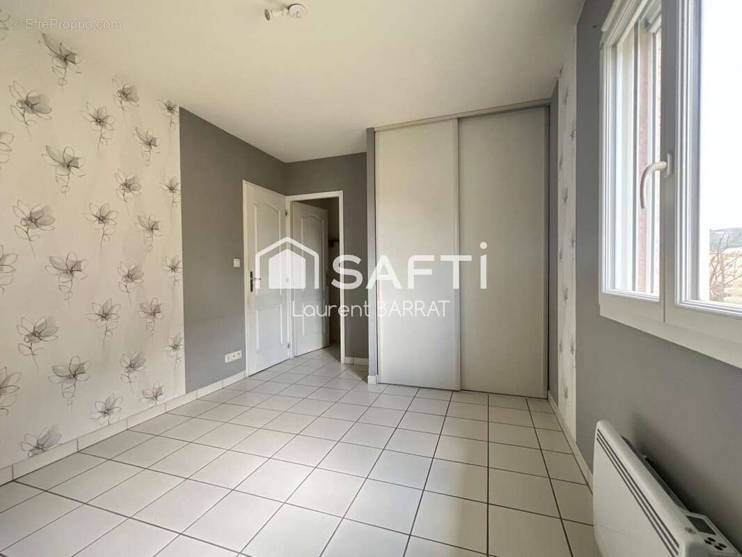 Photo 6 - Maison à LE BREUIL-SUR-COUZE