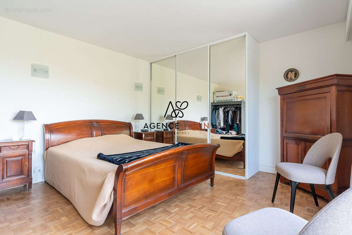 Appartement à LE VESINET