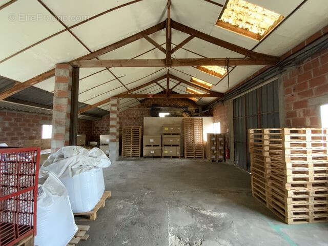 Commerce à SAINTE-BAZEILLE