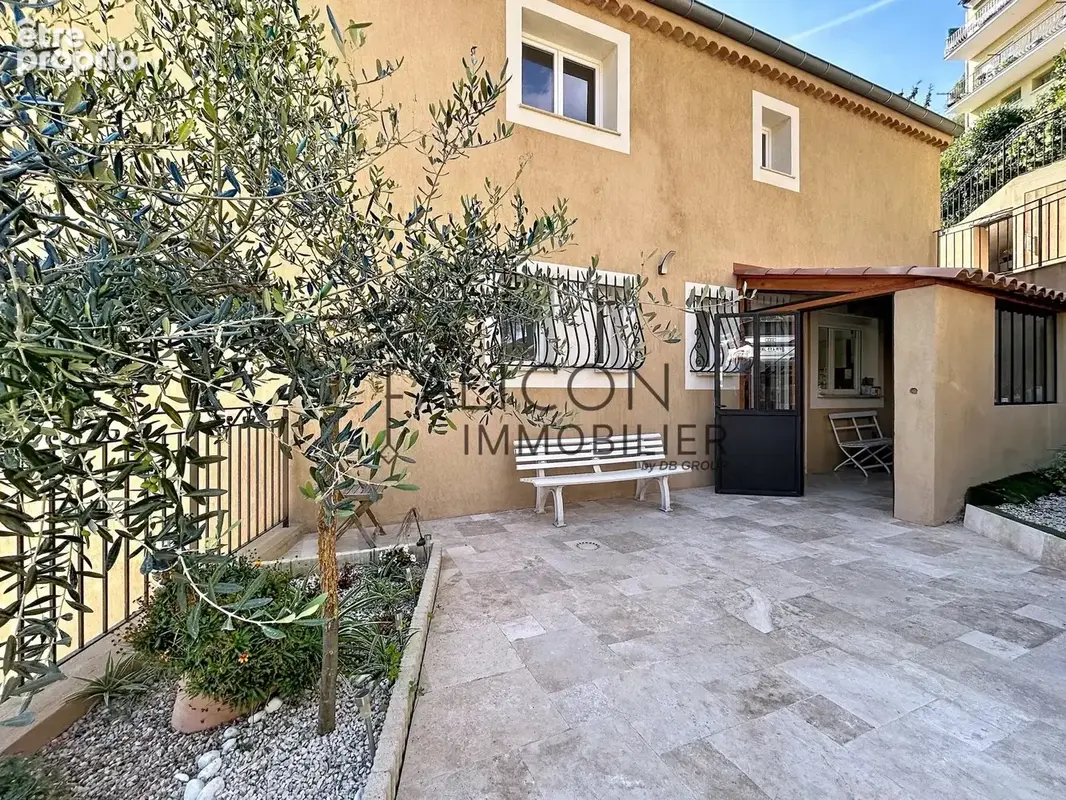 Photo Maison à Falicon au prix de 745 000€