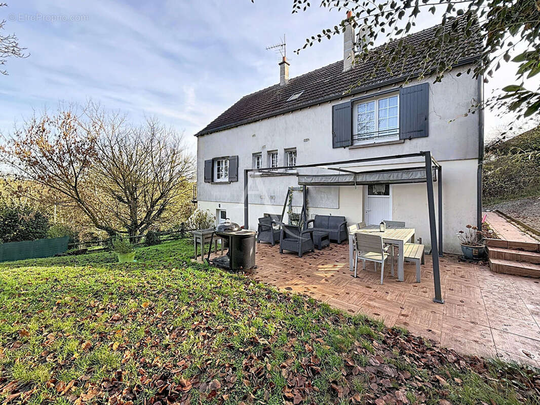 Maison à VILLIERS-SUR-MORIN