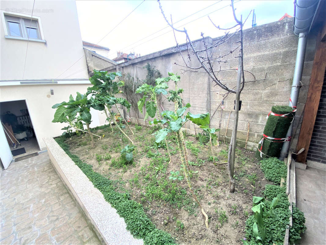 Appartement à EPINAY-SUR-SEINE