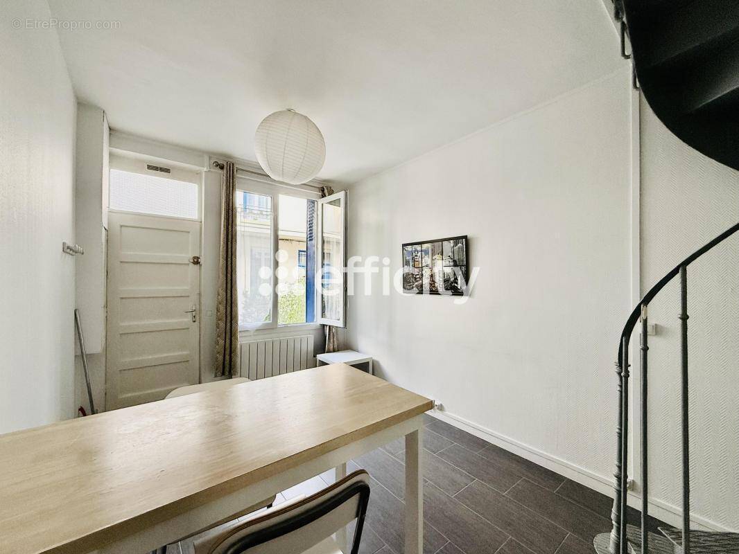 Appartement à LE KREMLIN-BICETRE