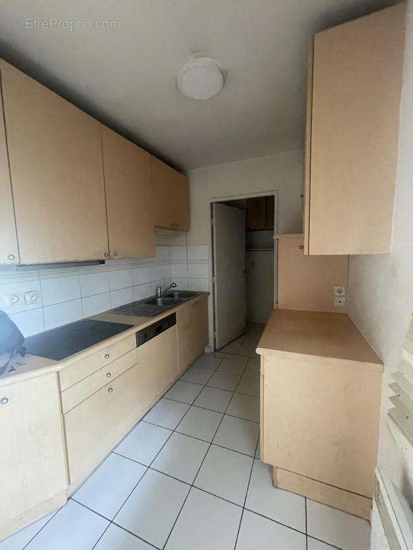 Appartement à PARIS-19E