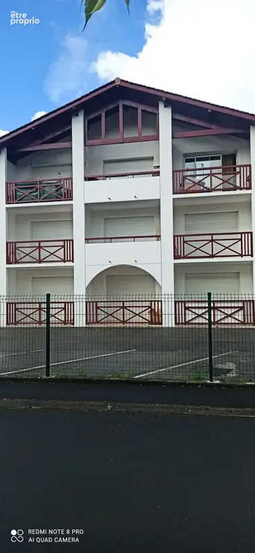 Cambo-les-bains – studio meublé + parking (64) - photo 5