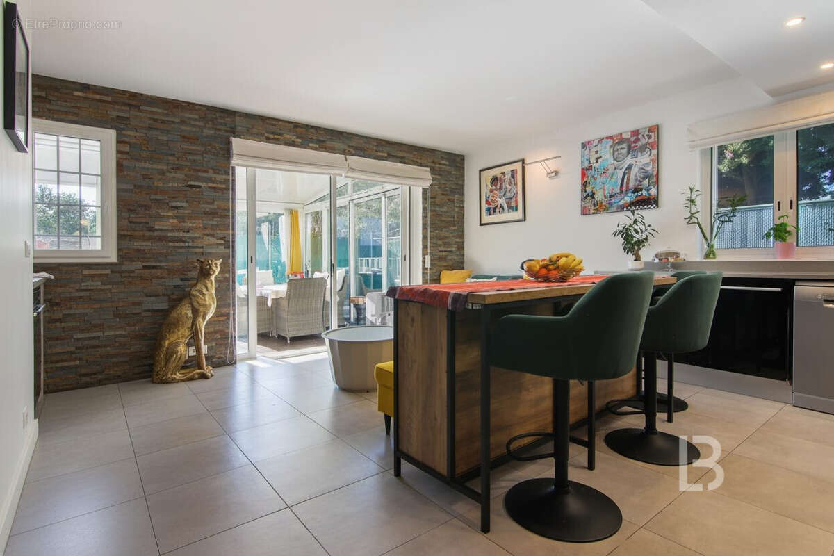 Appartement à MOUGINS