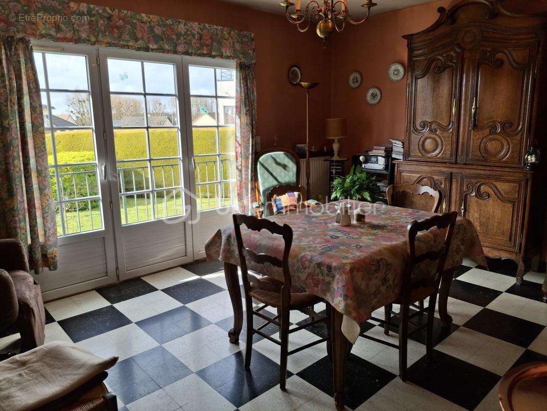 Maison à BACQUEVILLE-EN-CAUX