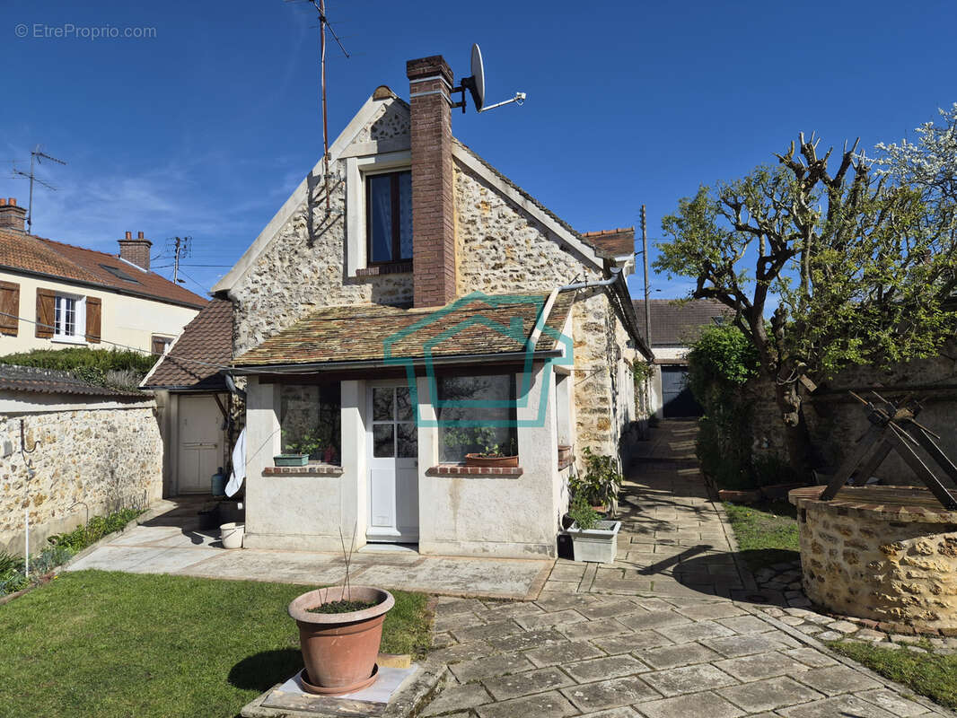 Maison à JOUARS-PONTCHARTRAIN