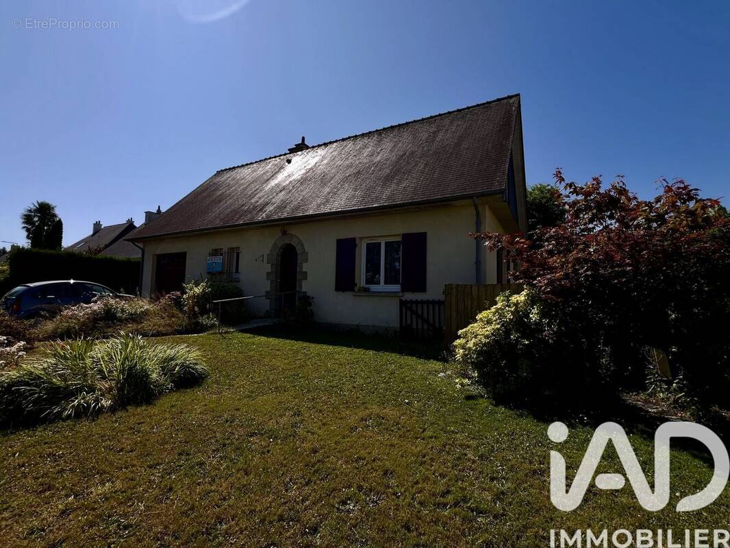 Photo 1 - Maison à LA CHAPELLE-DES-FOUGERETZ