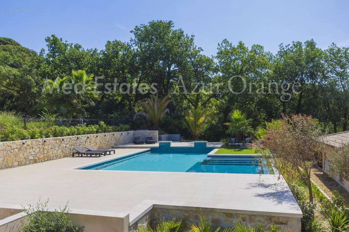 Appartement à GRIMAUD