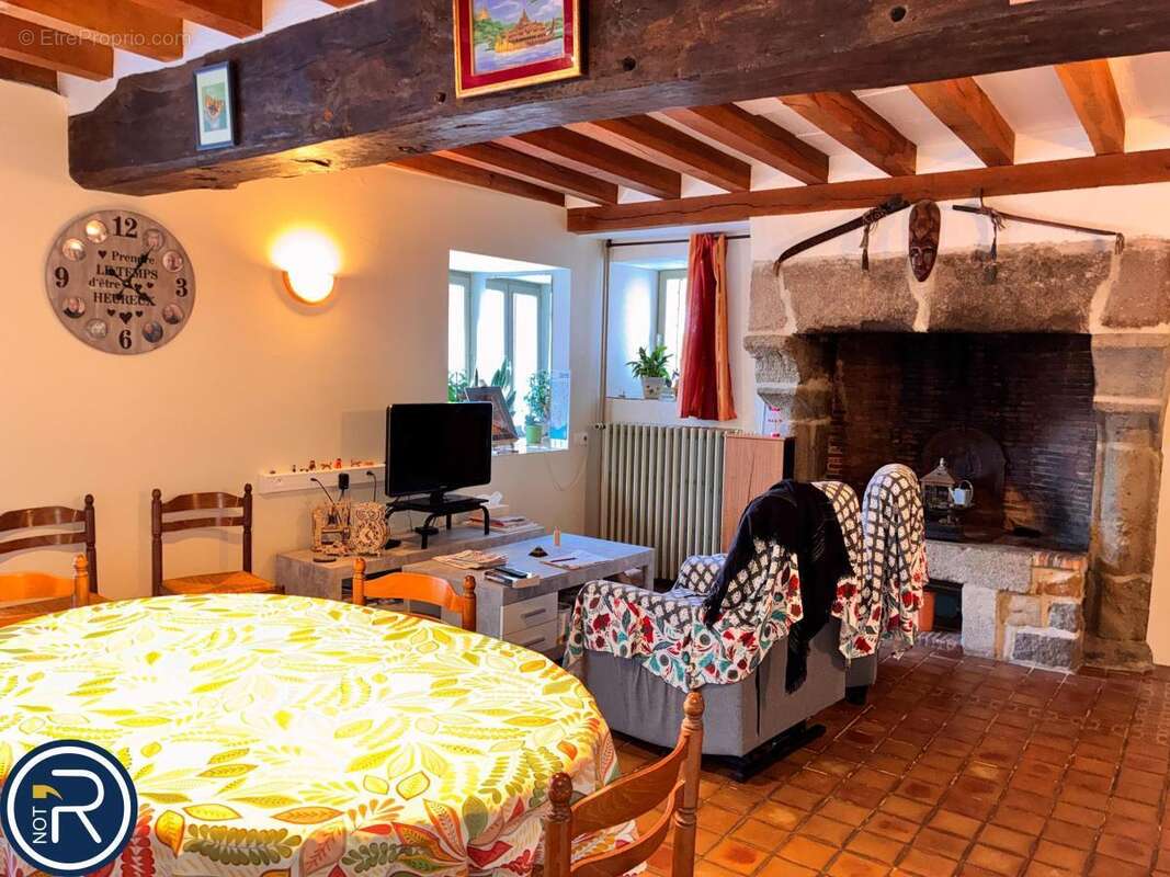 Maison à ARGENTRE