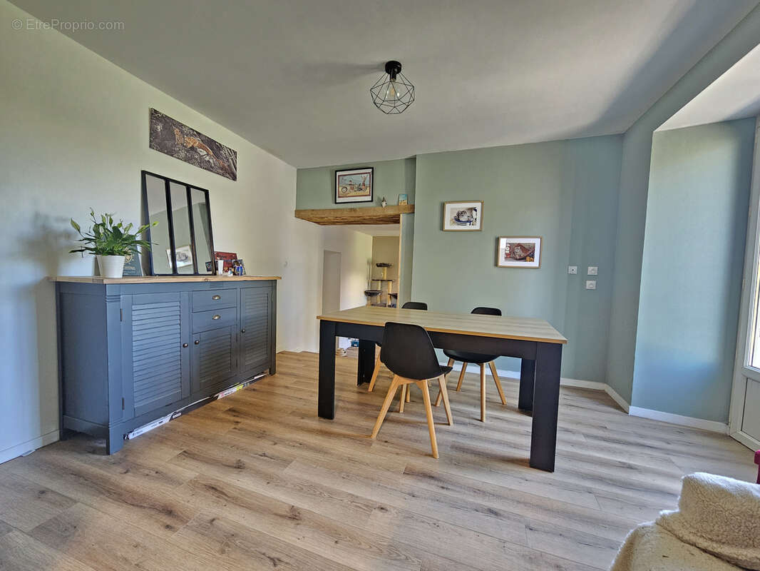 Maison à LES HERBIERS