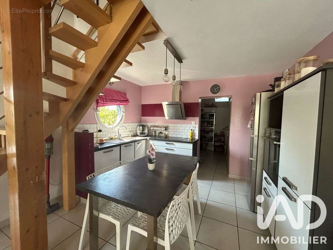 Maison 124 m² à Allonnes  - photo 5