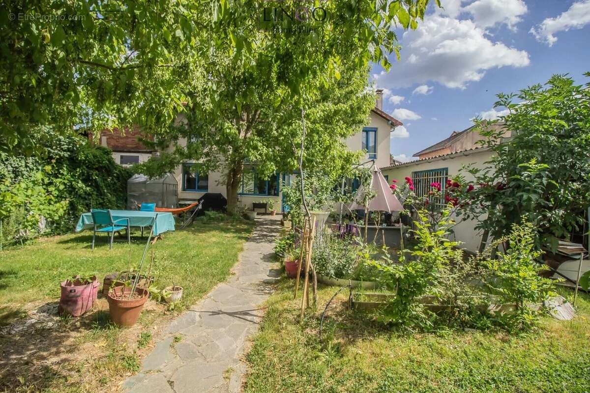 Maison à CHOISY-LE-ROI