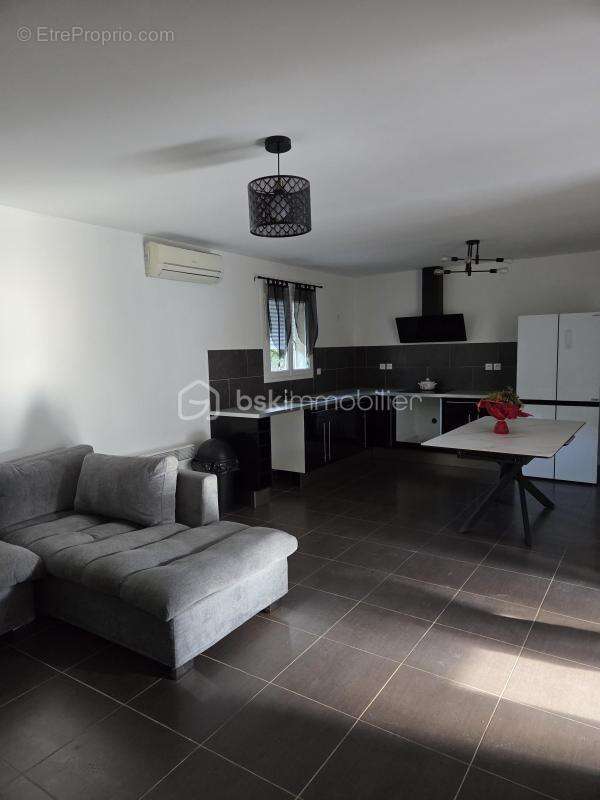 Maison à VERS-PONT-DU-GARD