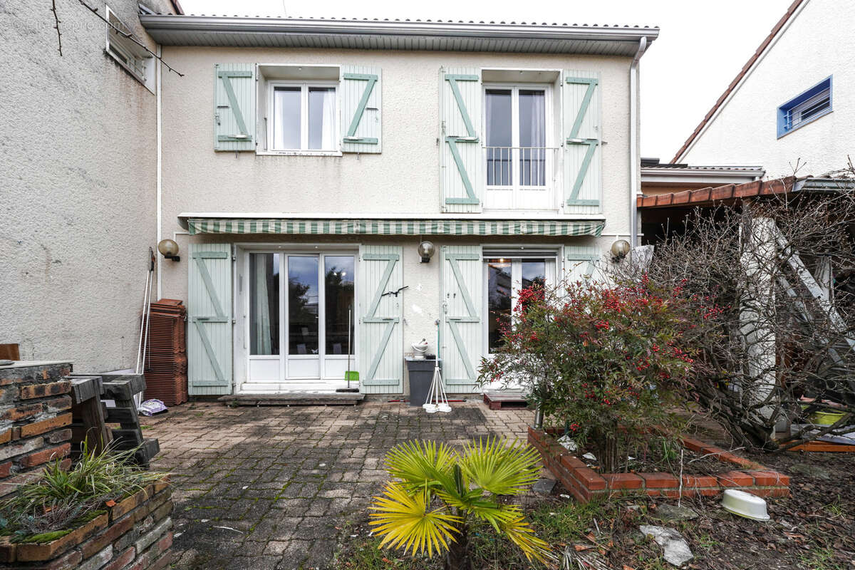 Maison à PONT-DU-CHATEAU