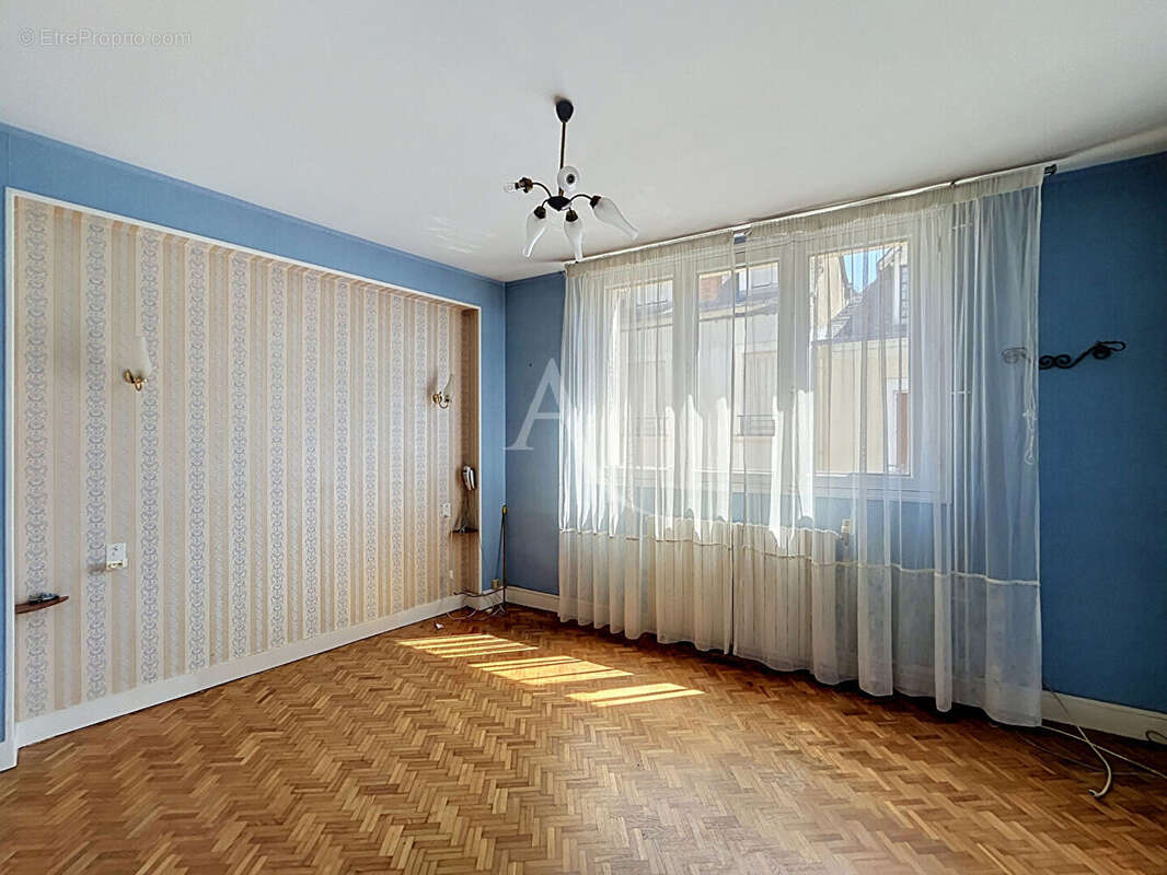 Maison 7 pièces Faubourg - 5 chambres - cours - photo 11