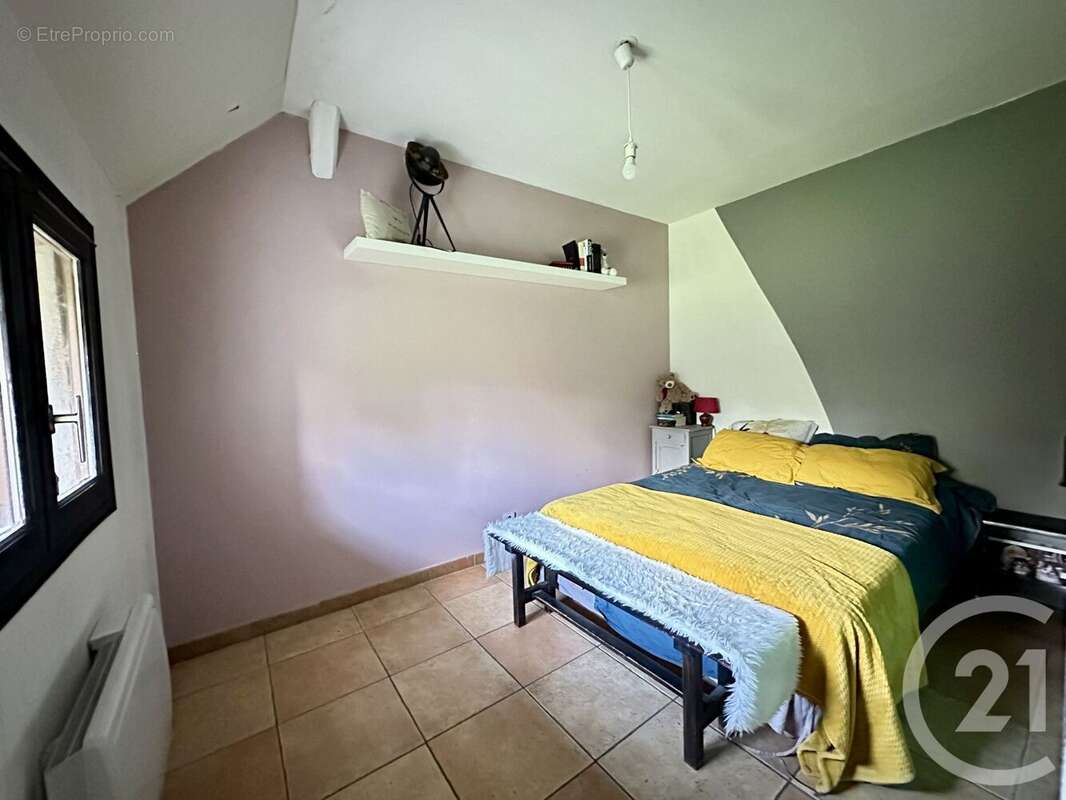 Maison à LA CROIX-DU-PERCHE