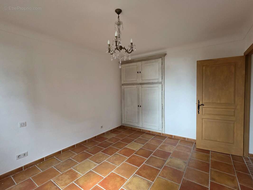 Maison à MONTAUROUX