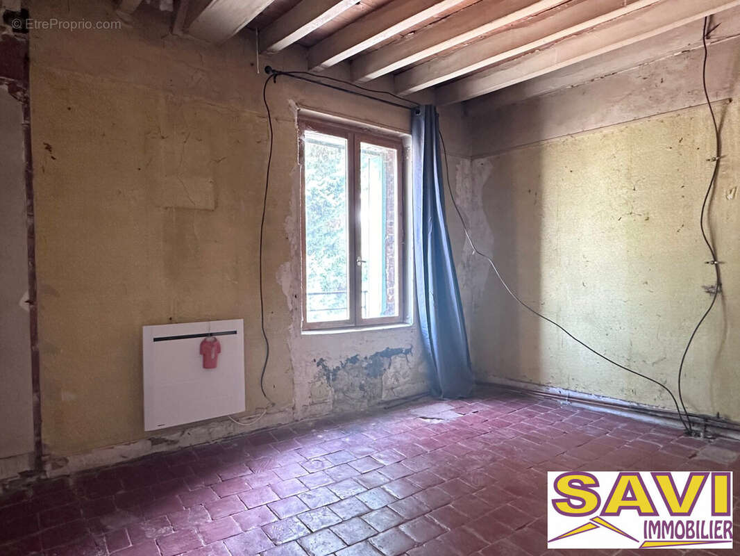 Chambre 1 - Maison à FERRIERES-EN-GATINAIS