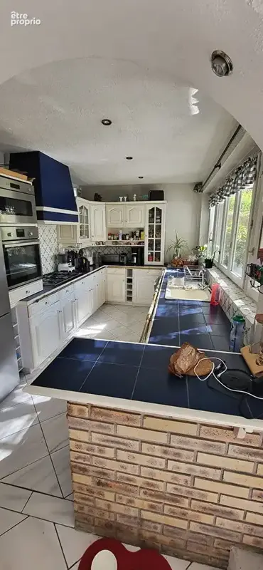 Maison familiale de caractère / 208,20 m² habitables avec jardin et dépendance - photo 6