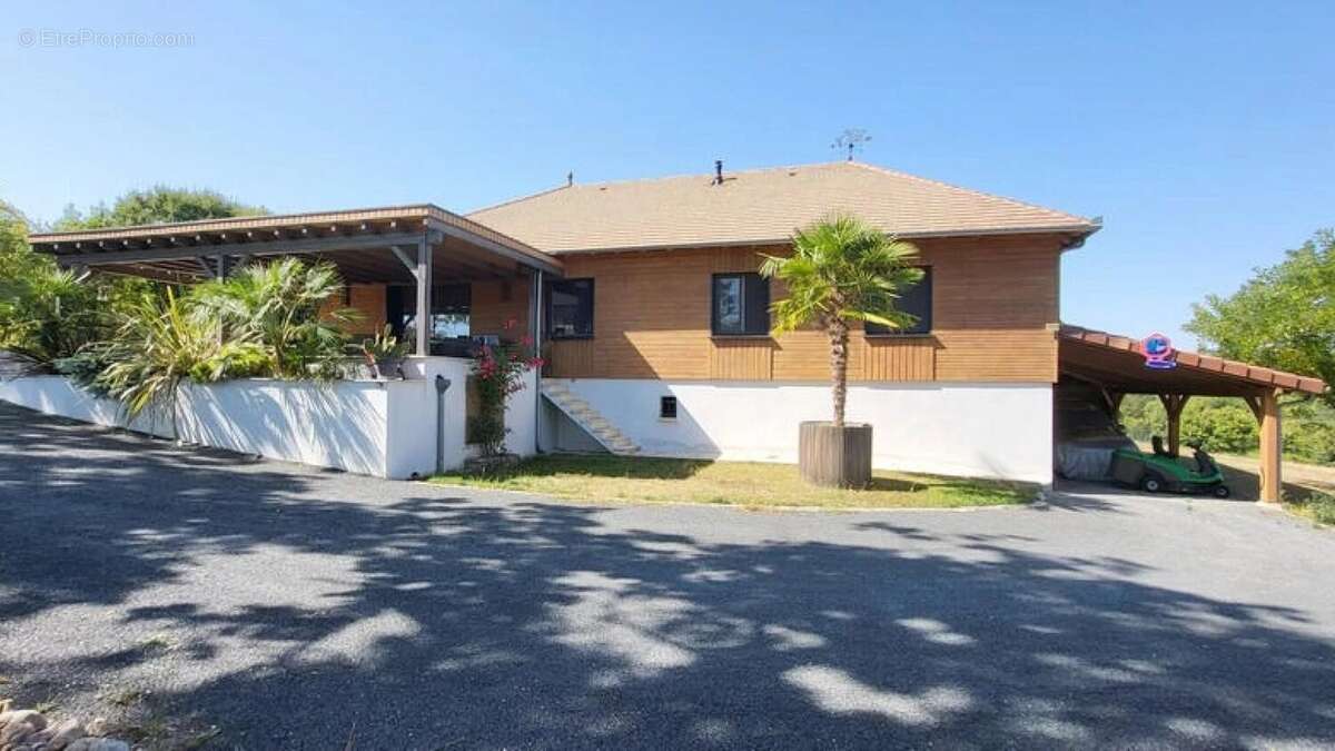 Maison à LABASTIDE-MURAT