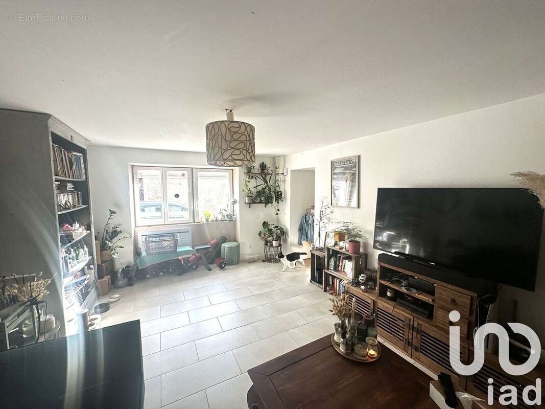 Maison 75 m² à Coux  - photo 3