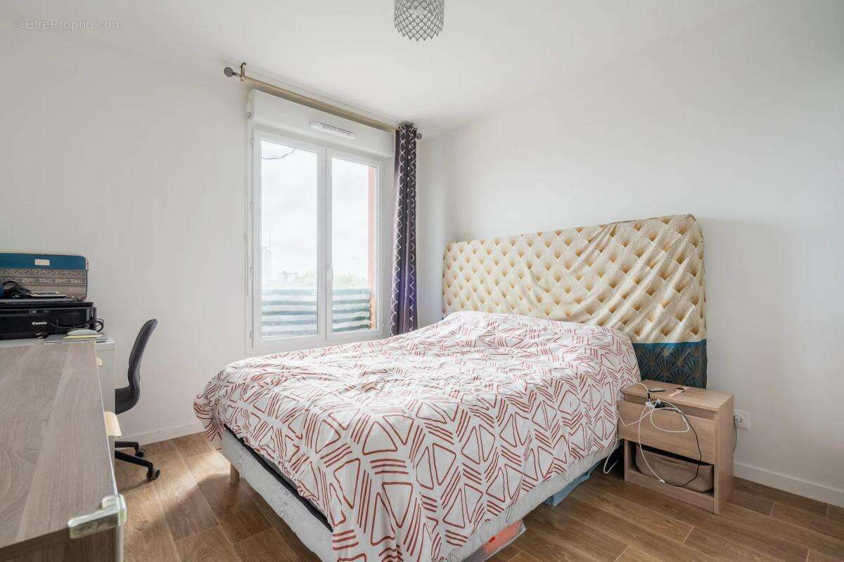 Appartement à LE BLANC-MESNIL
