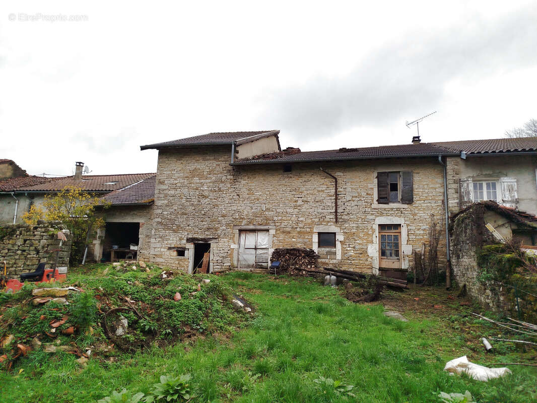 Maison à BROISSIA