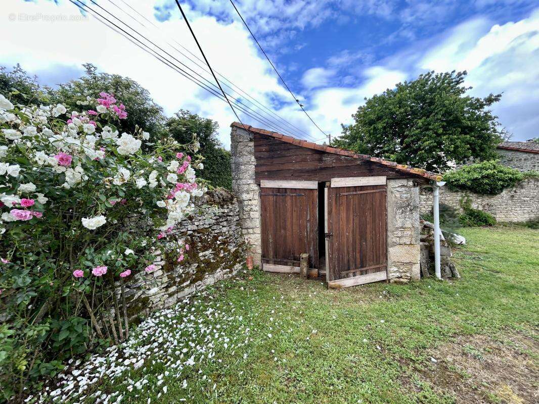 Maison de caractère 3 chambres, four à pain, garage - Limalo - photo 9