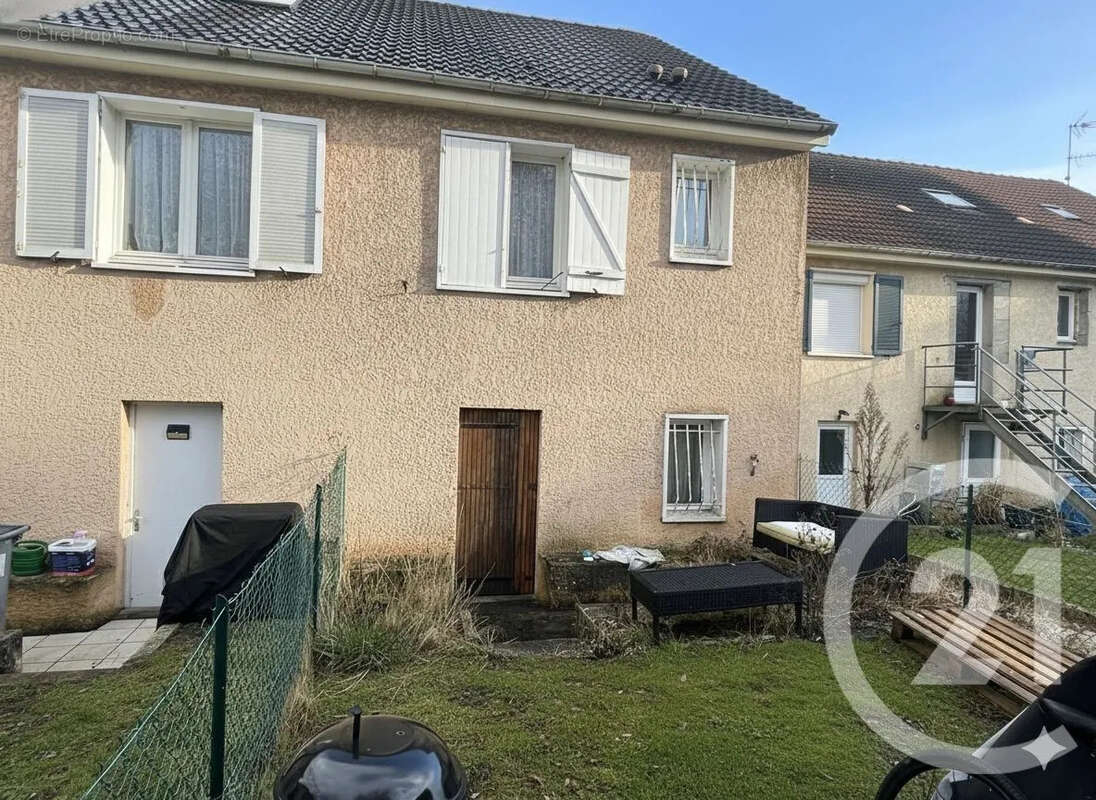 Maison à DAMMARTIN-EN-GOELE