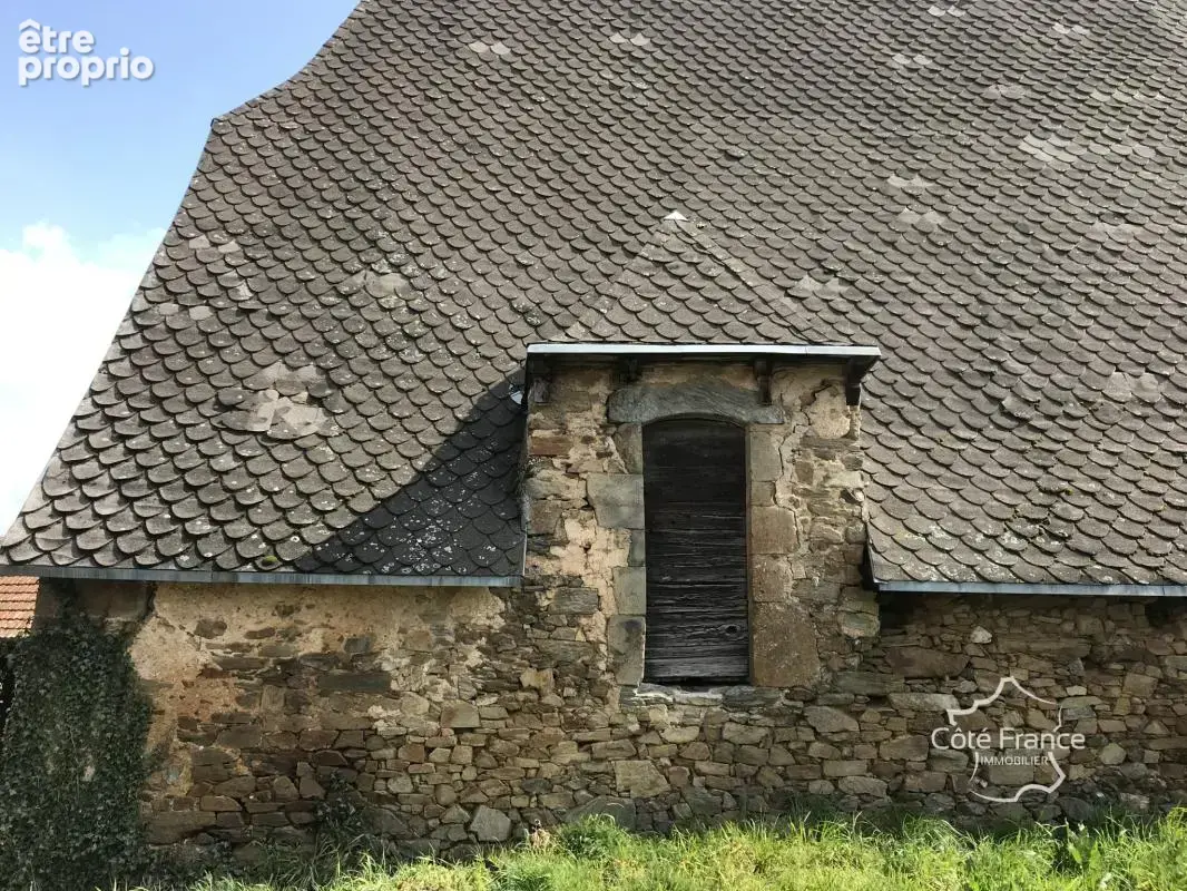 Grande grange d'une beauté exceptionnelle à vendre St.Julien - photo 1