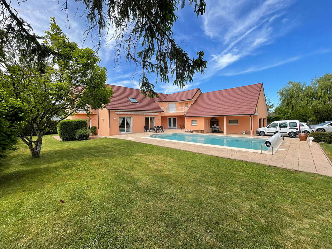 Maison à COUTERNON