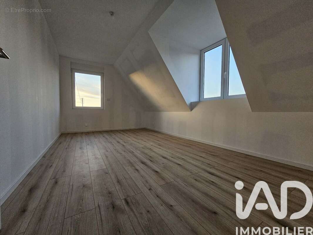 Maison 168 m² à Robecq  - photo 7