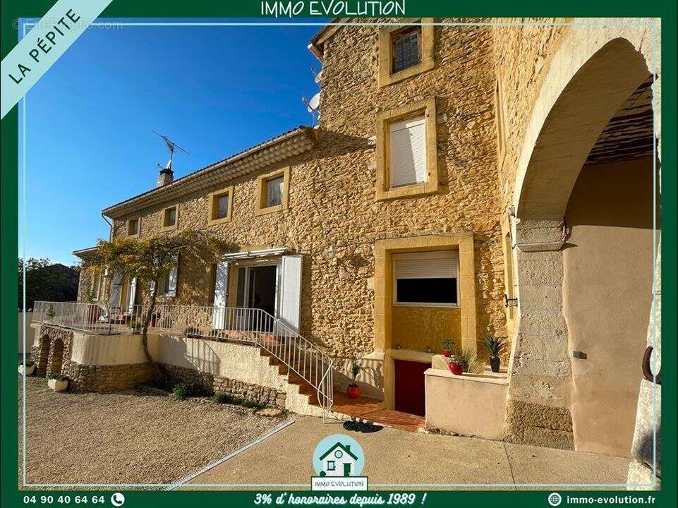 Maison à MORNAS