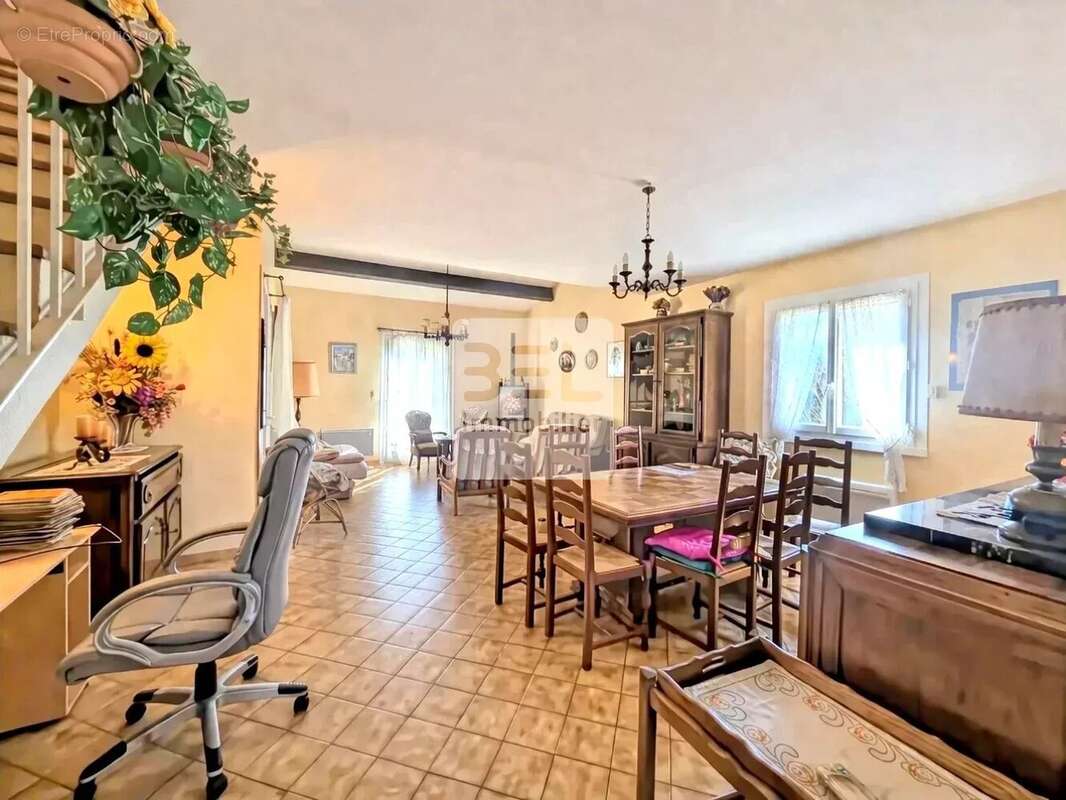 Maison à BAGNOLS-SUR-CEZE