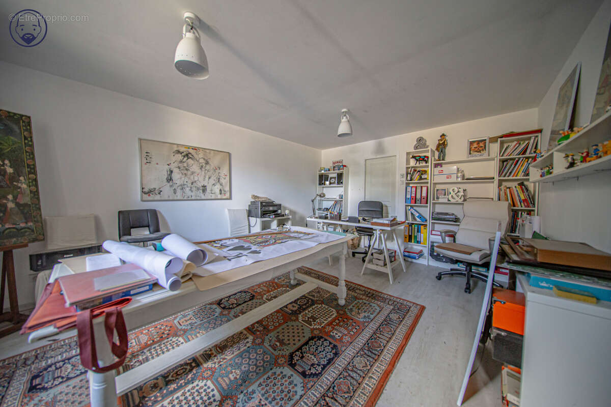 Coup de cœur ! Maison de charme avec terrasse, grand jardin et dépendance - photo 19