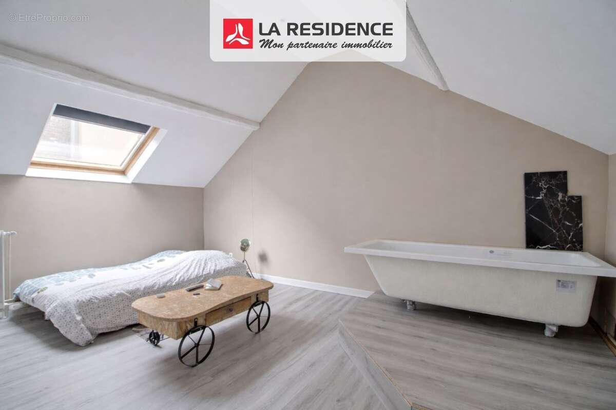 Maison 140 m² à Oissel  - photo 6