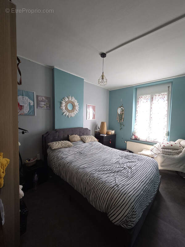 Maison à AULNOYE-AYMERIES