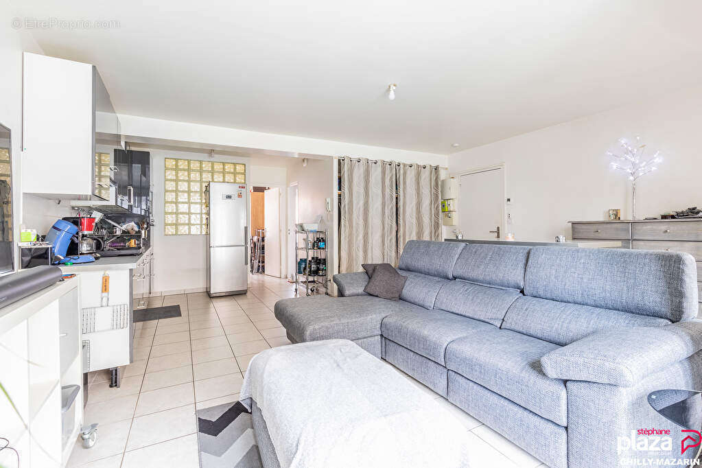 Appartement à CHILLY-MAZARIN