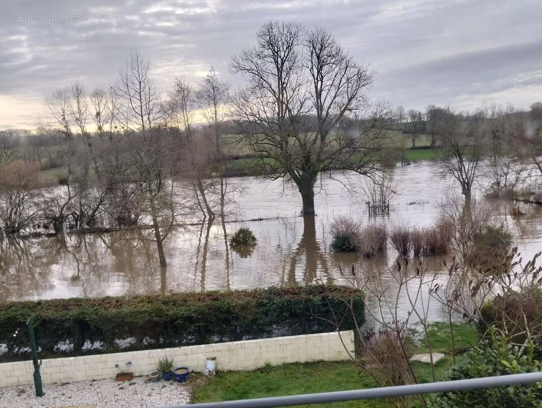 Maison à ANSAC-SUR-VIENNE