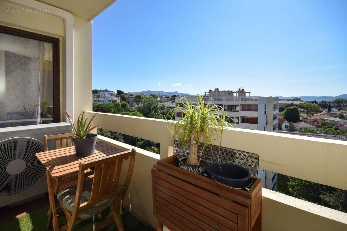 T4/5 en dernier étage Parc DESSUARD 13012 Marseille n°2 - Appartement à MARSEILLE-12E
