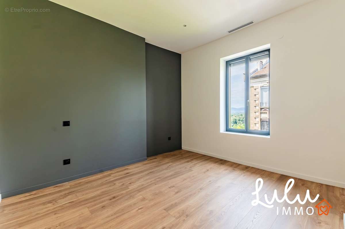 Appartement T3 de 82 m2 rénové à neuf  - photo 5